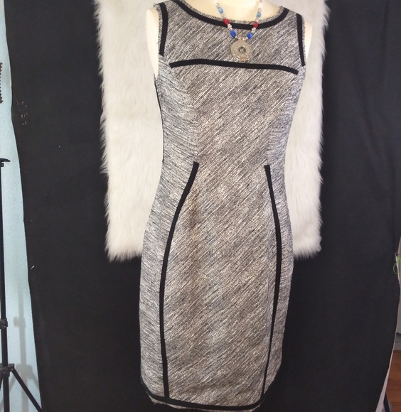 Yoana Baraschi Grey and Black Sleeveless A Line Dress Size 8 - Picture 16 of 16
